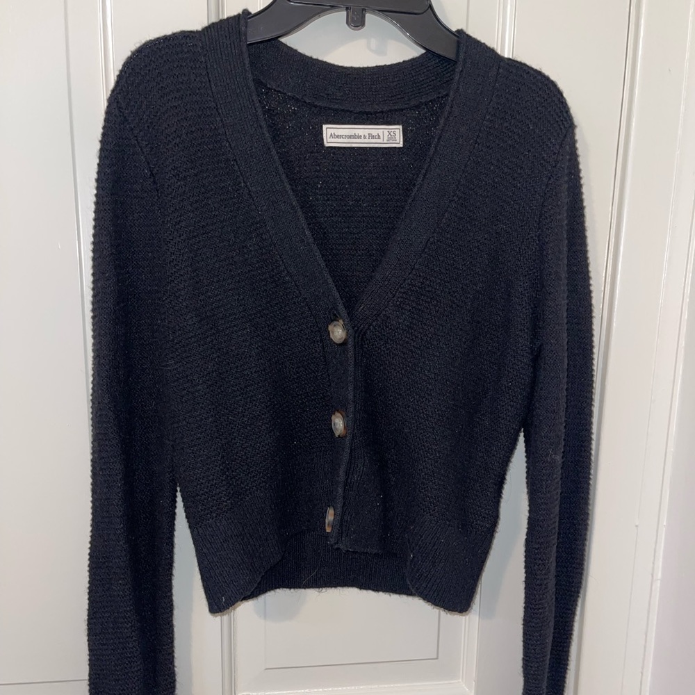 Abercrombie & Fitch cropped sweater